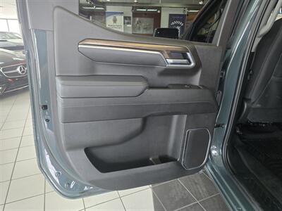 2025 Chevrolet Silverado 1500 LT-CREW CAB-4X4/w1LT   - Photo 10 - Hamilton, OH 45015