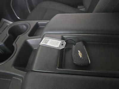 2025 Chevrolet Silverado 1500 LT-CREW CAB-4X4/w1LT   - Photo 22 - Hamilton, OH 45015