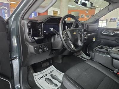 2025 Chevrolet Silverado 1500 LT-CREW CAB-4X4/w1LT   - Photo 8 - Hamilton, OH 45015