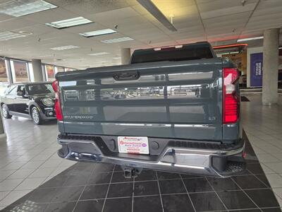 2025 Chevrolet Silverado 1500 LT-CREW CAB-4X4/w1LT   - Photo 5 - Hamilton, OH 45015