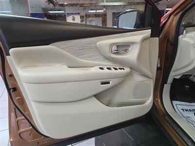 2017 Nissan Murano Platinum 4DR SUV AWD   - Photo 7 - Hamilton, OH 45015