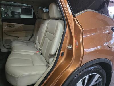 2017 Nissan Murano Platinum 4DR SUV AWD   - Photo 11 - Hamilton, OH 45015