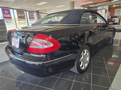 2004 Mercedes-Benz 320 2DR CONVERTIBLE   - Photo 4 - Hamilton, OH 45015