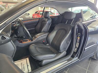 2004 Mercedes-Benz 320 2DR CONVERTIBLE   - Photo 9 - Hamilton, OH 45015