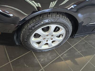 2004 Mercedes-Benz 320 2DR CONVERTIBLE   - Photo 24 - Hamilton, OH 45015