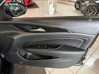 2019 Buick Regal TourX Essence 4DR SUV AWD - Photo 30 - Hamilton, OH 45015