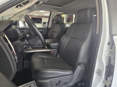 2017 RAM 1500 Night 4DR CREW CAB 4X4   - Photo 9 - Hamilton, OH 45015