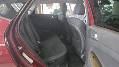 2020 Hyundai Tucson SE   - Photo 20 - Hamilton, OH 45015