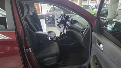 2020 Hyundai Tucson SE   - Photo 22 - Hamilton, OH 45015