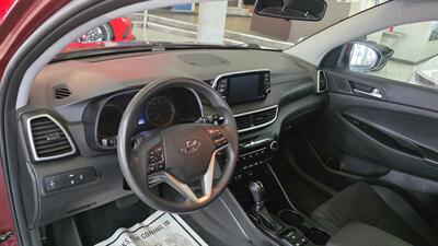 2020 Hyundai Tucson SE   - Photo 11 - Hamilton, OH 45015