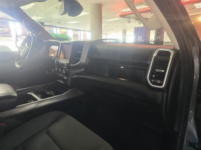 2019 RAM 1500 Big Horn/CREW CAB/4X4   - Photo 13 - Hamilton, OH 45015