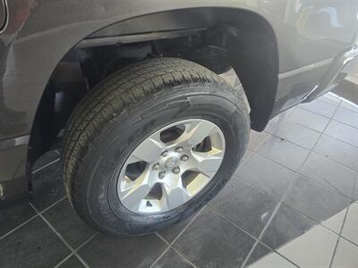 2019 RAM 1500 Big Horn/CREW CAB/4X4   - Photo 33 - Hamilton, OH 45015