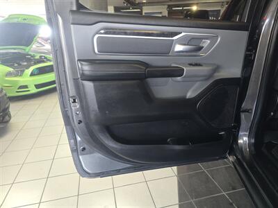2019 RAM 1500 Big Horn/CREW CAB/4X4   - Photo 10 - Hamilton, OH 45015