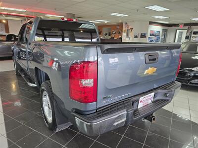 2010 Chevrolet Silverado 1500 LT EXTENDED CAB 4X4   - Photo 5 - Hamilton, OH 45015