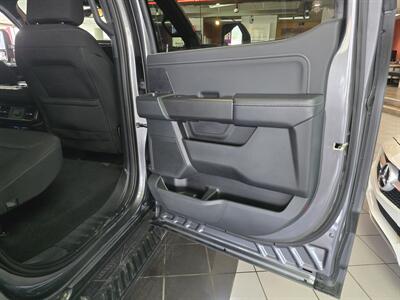 2023 Ford F-150 XLT SUPER CREW 4X4/FX4   - Photo 16 - Hamilton, OH 45015