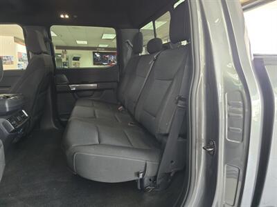 2023 Ford F-150 XLT SUPER CREW 4X4/FX4   - Photo 10 - Hamilton, OH 45015
