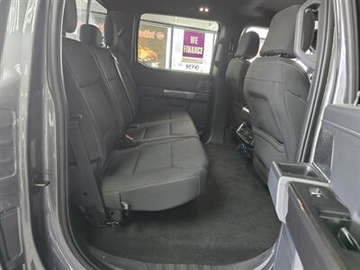 2023 Ford F-150 XLT SUPER CREW 4X4/FX4   - Photo 17 - Hamilton, OH 45015