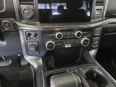 2023 Ford F-150 XLT SUPER CREW 4X4/FX4   - Photo 22 - Hamilton, OH 45015