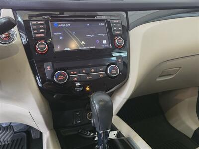 2016 Nissan Rogue SL 4DR CROSSOVER AWD   - Photo 25 - Hamilton, OH 45015