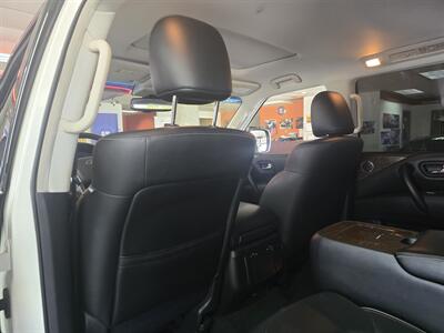 2017 INFINITI QX80 Base 4DR SUV   - Photo 11 - Hamilton, OH 45015