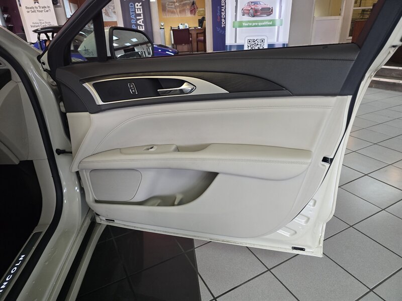 2018 Lincoln MKZ/Zephyr Select - Photo 13 - Hamilton, OH 45015