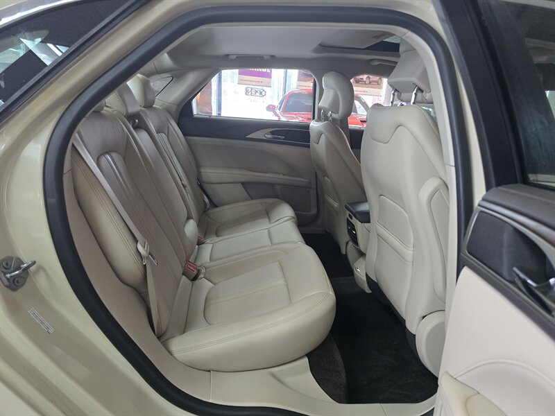 2018 Lincoln MKZ/Zephyr Select - Photo 17 - Hamilton, OH 45015