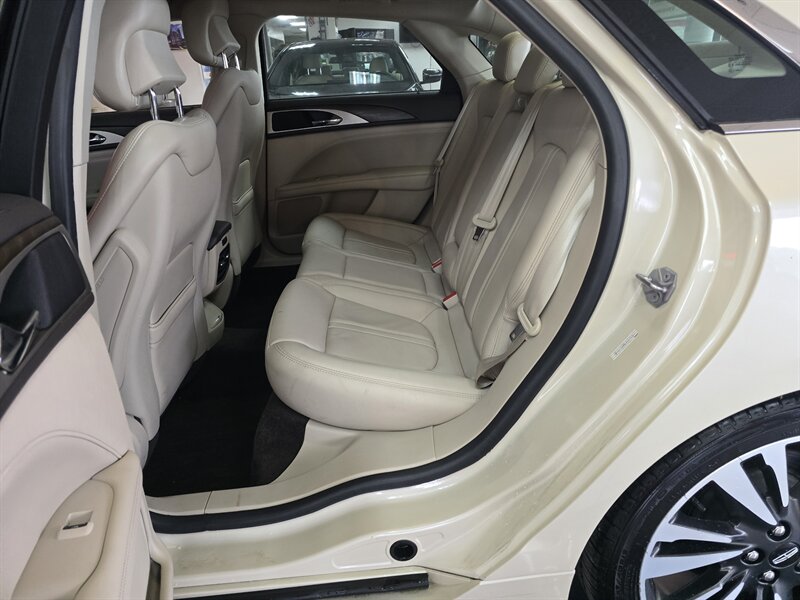 2018 Lincoln MKZ/Zephyr Select - Photo 12 - Hamilton, OH 45015