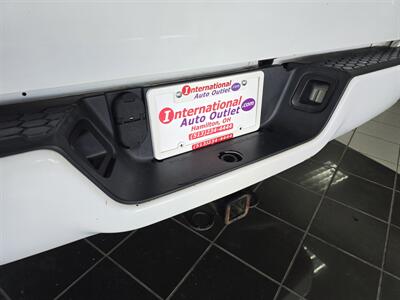 2014 RAM 1500 Express   - Photo 21 - Hamilton, OH 45015