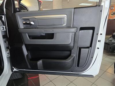 2014 RAM 1500 Express   - Photo 10 - Hamilton, OH 45015