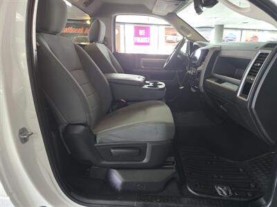 2014 RAM 1500 Express   - Photo 12 - Hamilton, OH 45015