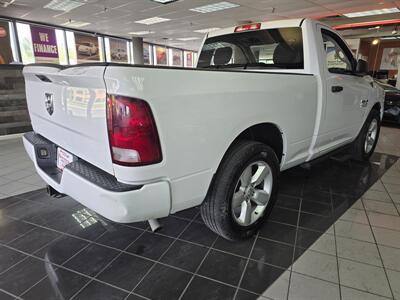 2014 RAM 1500 Express   - Photo 4 - Hamilton, OH 45015