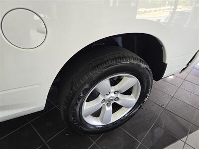 2014 RAM 1500 Express   - Photo 25 - Hamilton, OH 45015