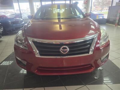 2015 Nissan Altima 2.5 S 4DR SEDAN   - Photo 2 - Hamilton, OH 45015