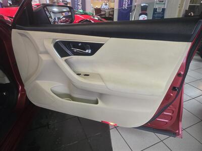2015 Nissan Altima 2.5 S 4DR SEDAN   - Photo 12 - Hamilton, OH 45015