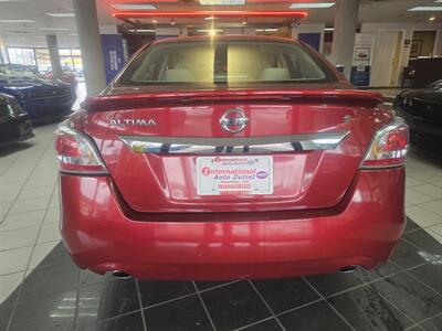 2015 Nissan Altima 2.5 S 4DR SEDAN   - Photo 5 - Hamilton, OH 45015