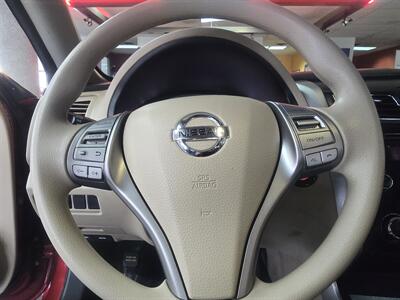 2015 Nissan Altima 2.5 S 4DR SEDAN   - Photo 20 - Hamilton, OH 45015
