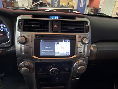 2017 Toyota 4Runner SR5 4DR SUV   - Photo 15 - Hamilton, OH 45015