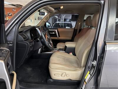 2017 Toyota 4Runner SR5 4DR SUV   - Photo 9 - Hamilton, OH 45015