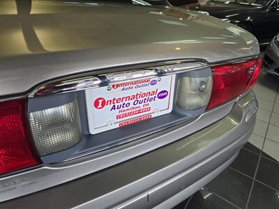 2002 Buick LeSabre Custom 4DR SEDAN   - Photo 27 - Hamilton, OH 45015