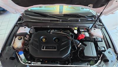 2020 Lincoln MKZ/Zephyr Standard 4DR SEDAN   - Photo 34 - Hamilton, OH 45015