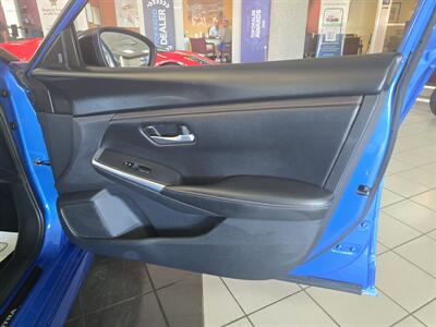 2025 Nissan Sentra SR   - Photo 12 - Hamilton, OH 45015