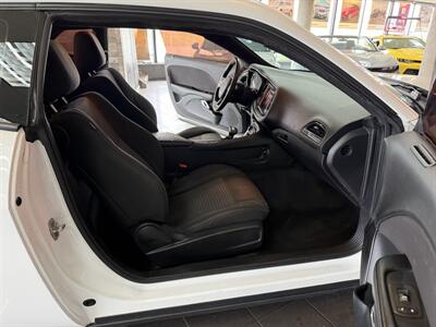 2016 Dodge Challenger SXT - Photo 18 - Hamilton, OH 45015