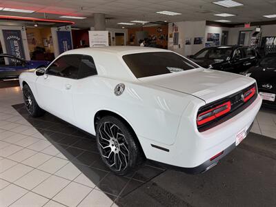 2016 Dodge Challenger SXT - Photo 8 - Hamilton, OH 45015