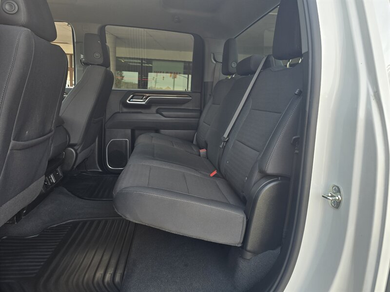 2026 Chevrolet Silverado 2500 HD LT 4DR CREW 4X4/V8 - Photo 14 - Hamilton, OH 45015