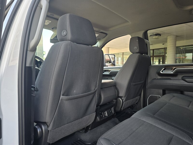 2026 Chevrolet Silverado 2500 HD LT 4DR CREW 4X4/V8 - Photo 9 - Hamilton, OH 45015