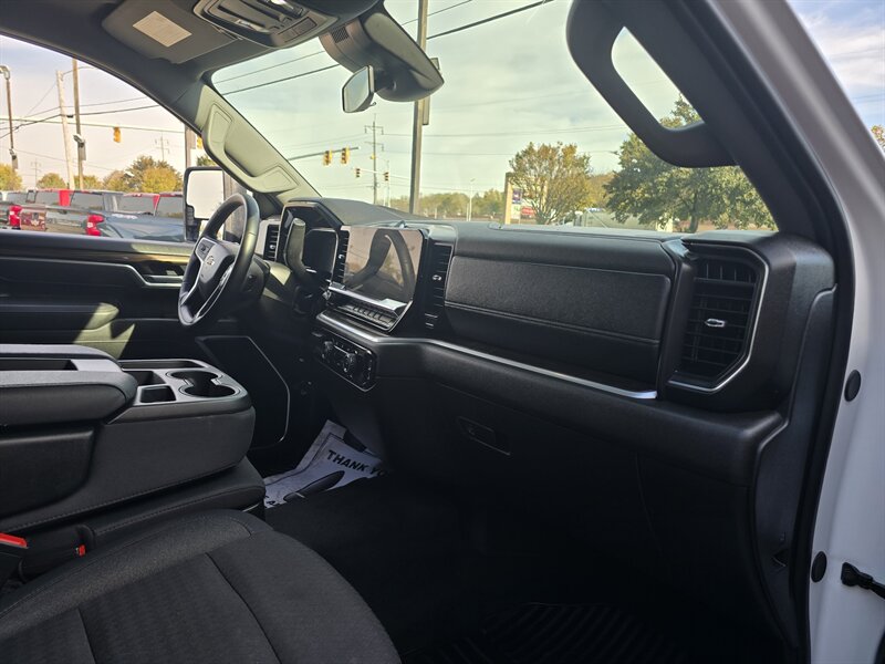 2026 Chevrolet Silverado 2500 HD LT 4DR CREW 4X4/V8 - Photo 12 - Hamilton, OH 45015