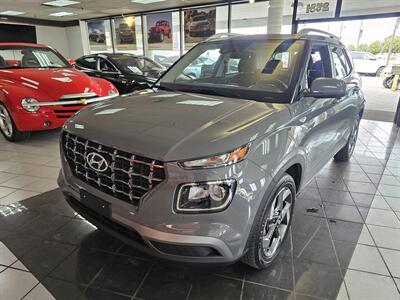 2022 Hyundai VENUE SEL 4DR CROSSOVER   - Photo 1 - Hamilton, OH 45015