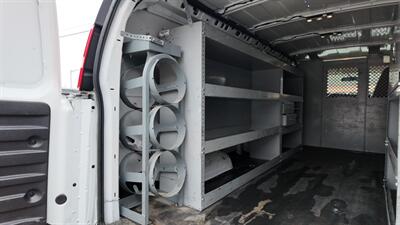 2022 Chevrolet Express 2500 3DR EXTENDED CARGO VAN /V6   - Photo 22 - Hamilton, OH 45015