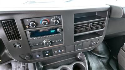 2022 Chevrolet Express 2500 3DR EXTENDED CARGO VAN /V6   - Photo 14 - Hamilton, OH 45015
