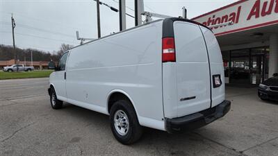 2022 Chevrolet Express 2500 3DR EXTENDED CARGO VAN /V6   - Photo 7 - Hamilton, OH 45015